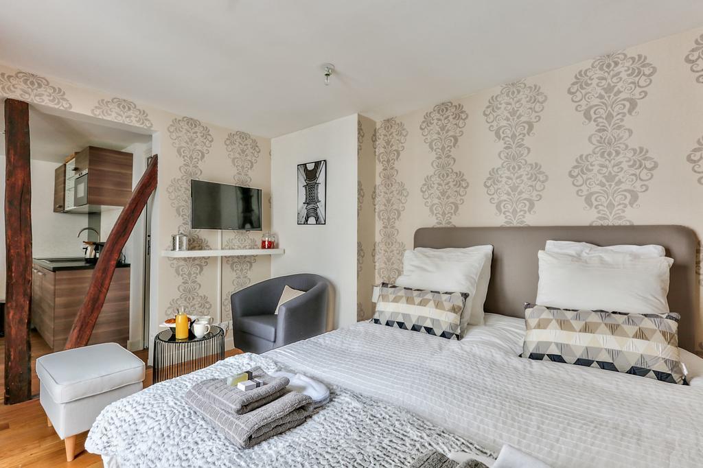 Love Nest In Saint Germain Paris Exterior foto